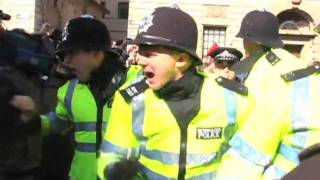 G-20 protests turn violent