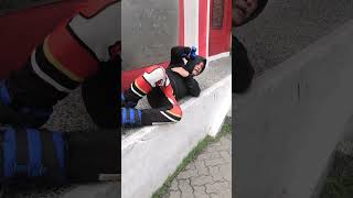 65 Senior Veteran Demo On Injury Free Lateral And Frontal Tummy Crunches. Follow And Subscribe.