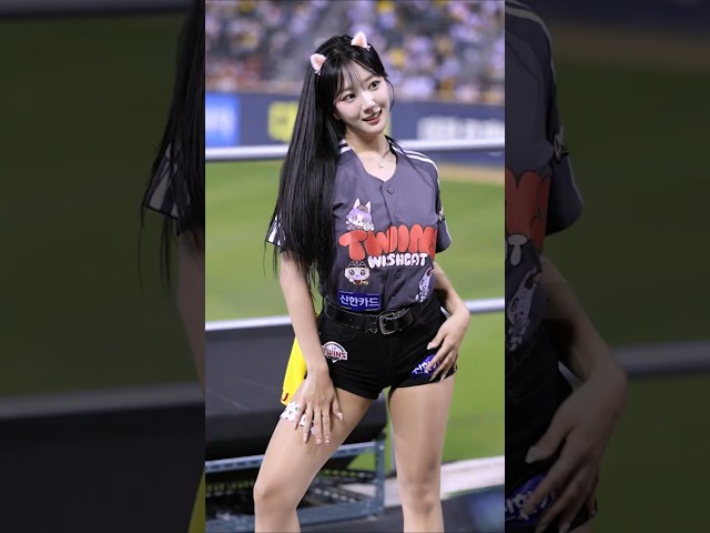 ????BLACKHOLE????????- IVE(아이브) 공연 5 서여진 Seo Yeojin 치어리더 직캠 fancam