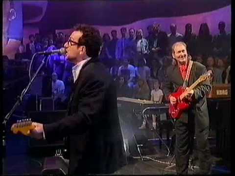 Putar Bama Lama Bama Loo - Elvis Costello