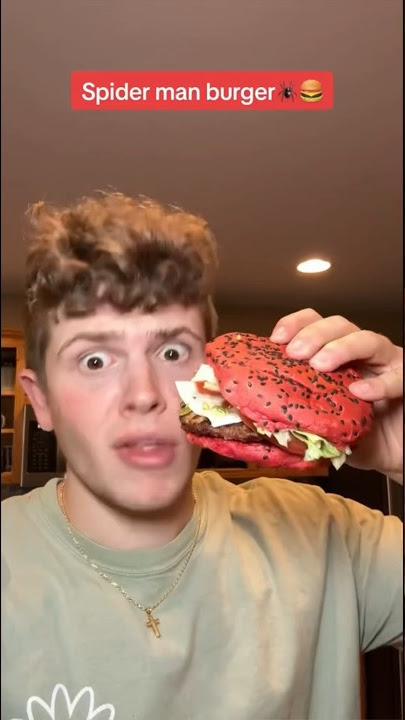 Eating and rating Burger King’s new Spider Man burger!