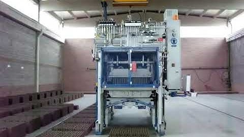 Zenith 940 - Mobile Multilayer Machine - Hollow block production