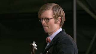 Video thumbnail of "Public Service Broadcasting - White Star Liner"
