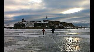 По льду Финского залива. Форт Милютин (3-й Южный). 2022 год.