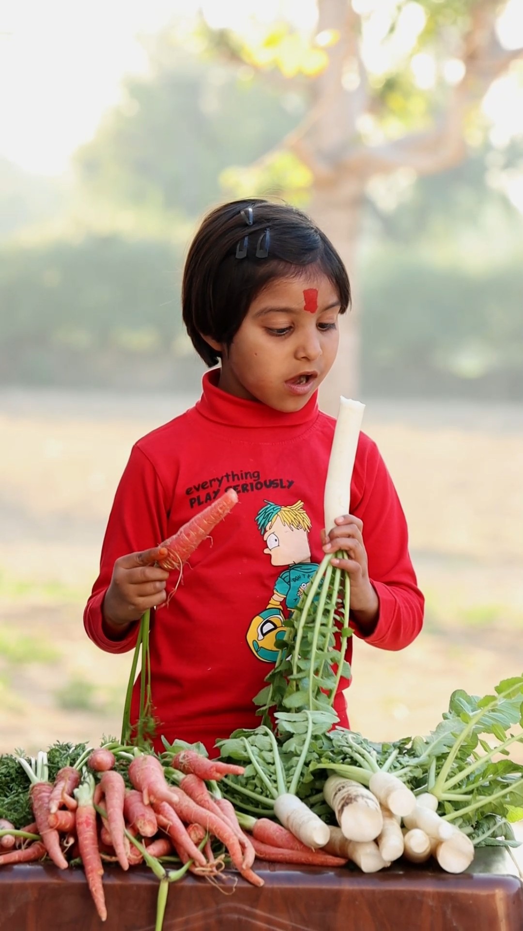 Mummy kha Lu kya ???? #shorts #carrot #maa #village
