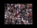 BAL@CLE: Kenny Lofton robs homer with amazing catch