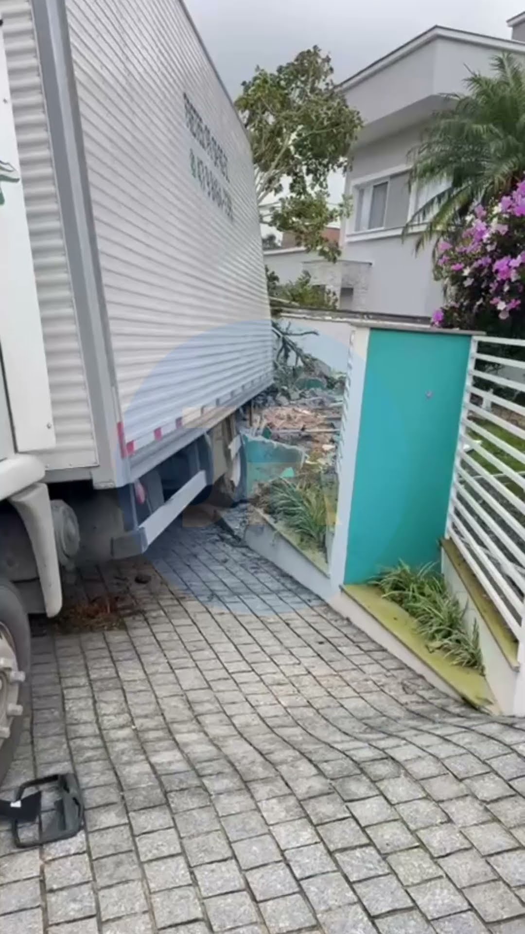 Capa do vídeo do YouTube