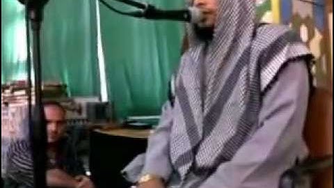 آخرسورة ق -القارئ الشيخ عزت صبرى فى إيطاليا 2012م
