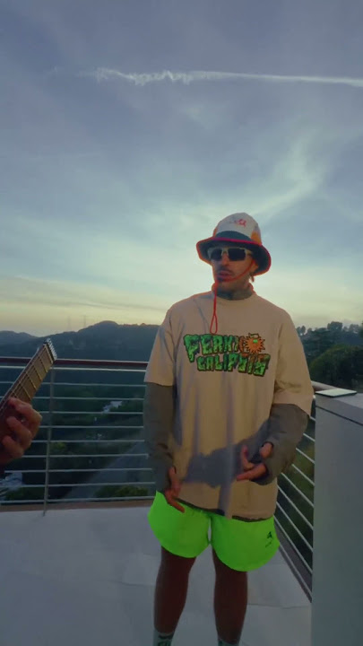 Feid cantando “LUNA” en acústico 💚💚🥹 #feid #ferxxo #lunafeid