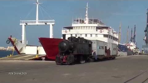 Eritrea - Double Headed Mallets - Containers to Asmara (1) - December 2010