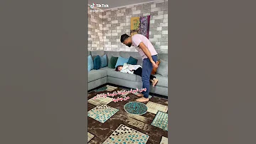 خالو اشرف لما يشوف مليكة نايمة عيلة فنية Shortsvideo اشترك 1300 مشترك 