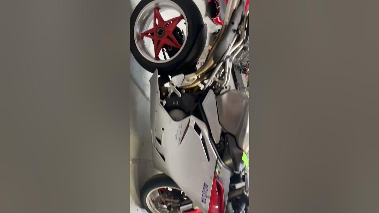 MV Agusta f4 1000 2006