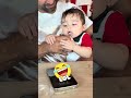    طفلي متحمس يشرب الشاي لأول مرة   