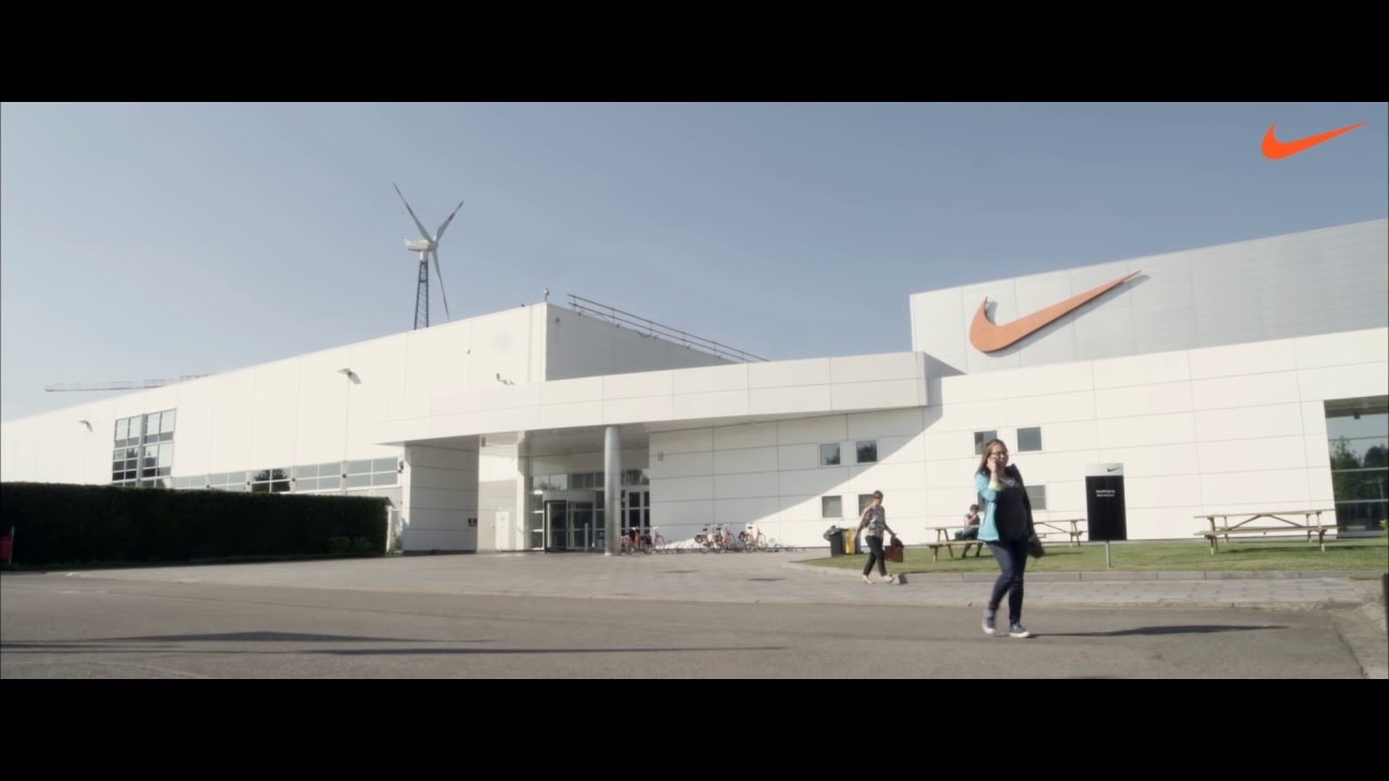 Wet en regelgeving Telegraaf waarde Nike ELC Campus Laakdal - YouTube