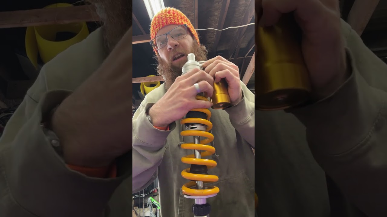 ￼GasGas Ohlins 888 setting preload.