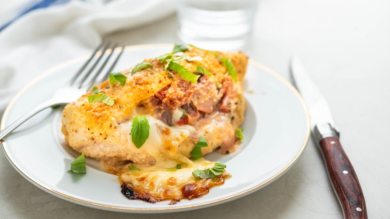 AMAZING BAKED STUFFED CHICKEN BREAST ROMA - YouTube