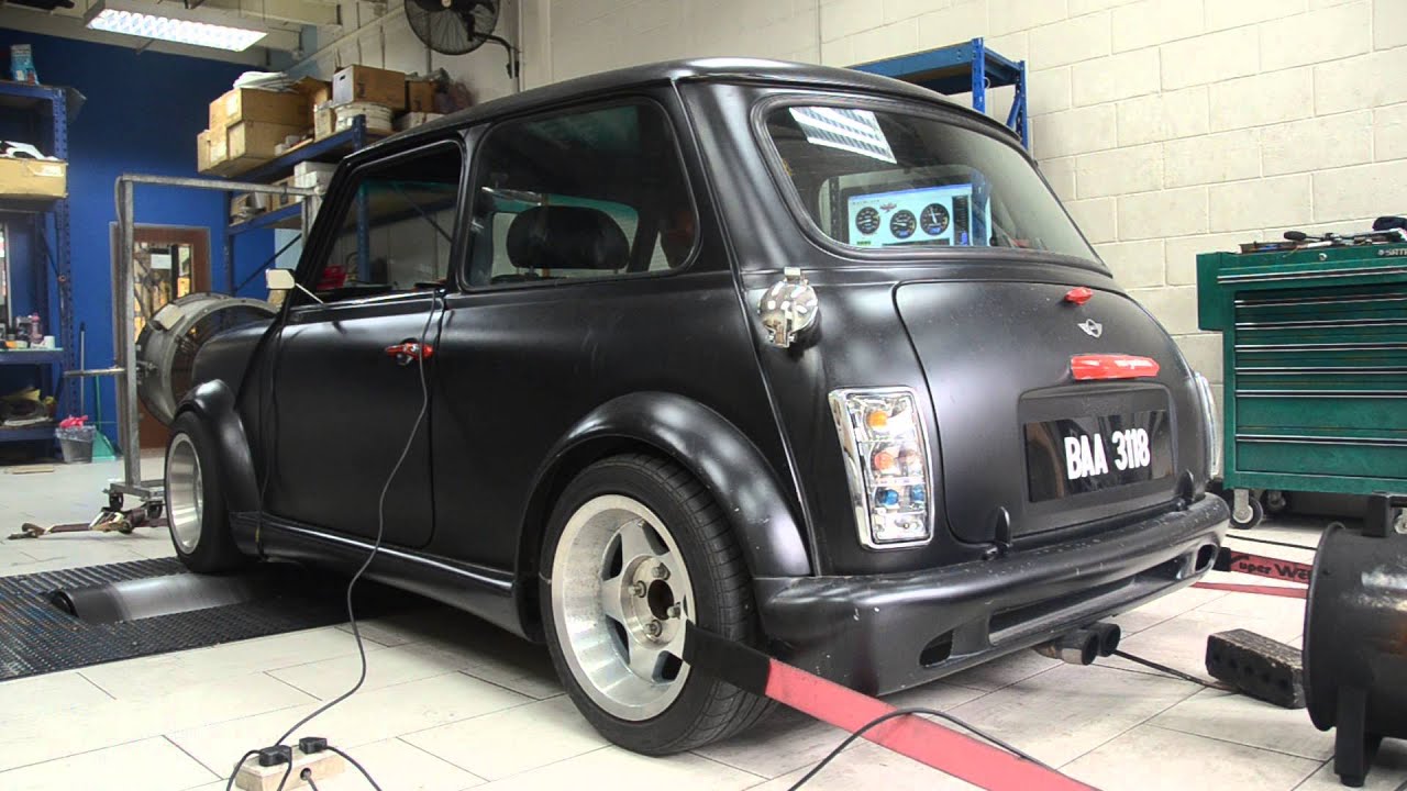Mini Monsta: On the dyno getting its engine tuned. - YouTube