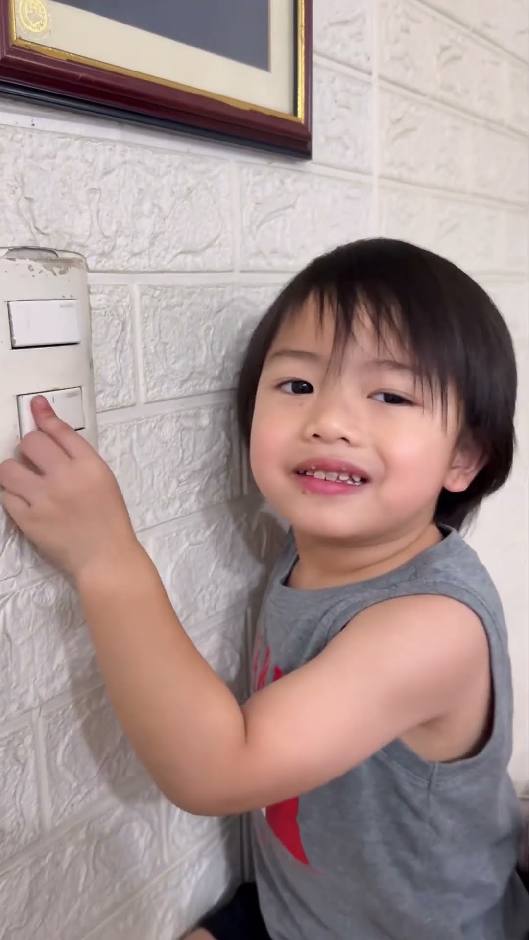 Baby pranks dad ????❤️???