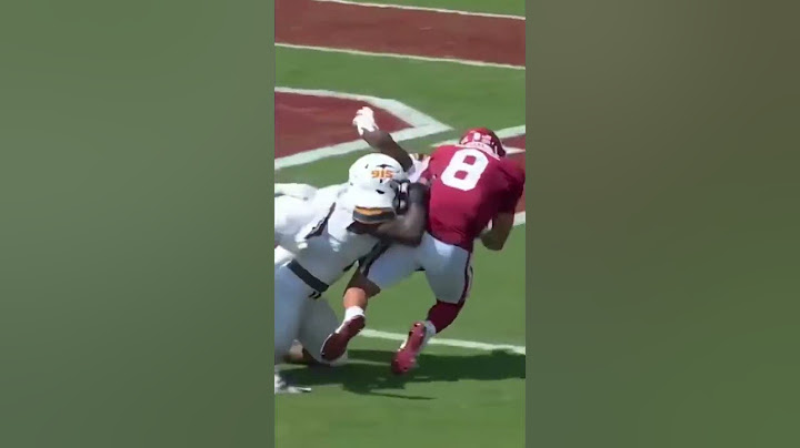 Dillon Gabriel with the shifty move for the TD🔥🔥🔥 #shorts #viral #touchdown