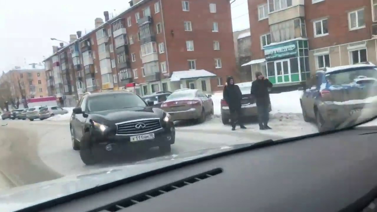 Дтп инфинити волгоград