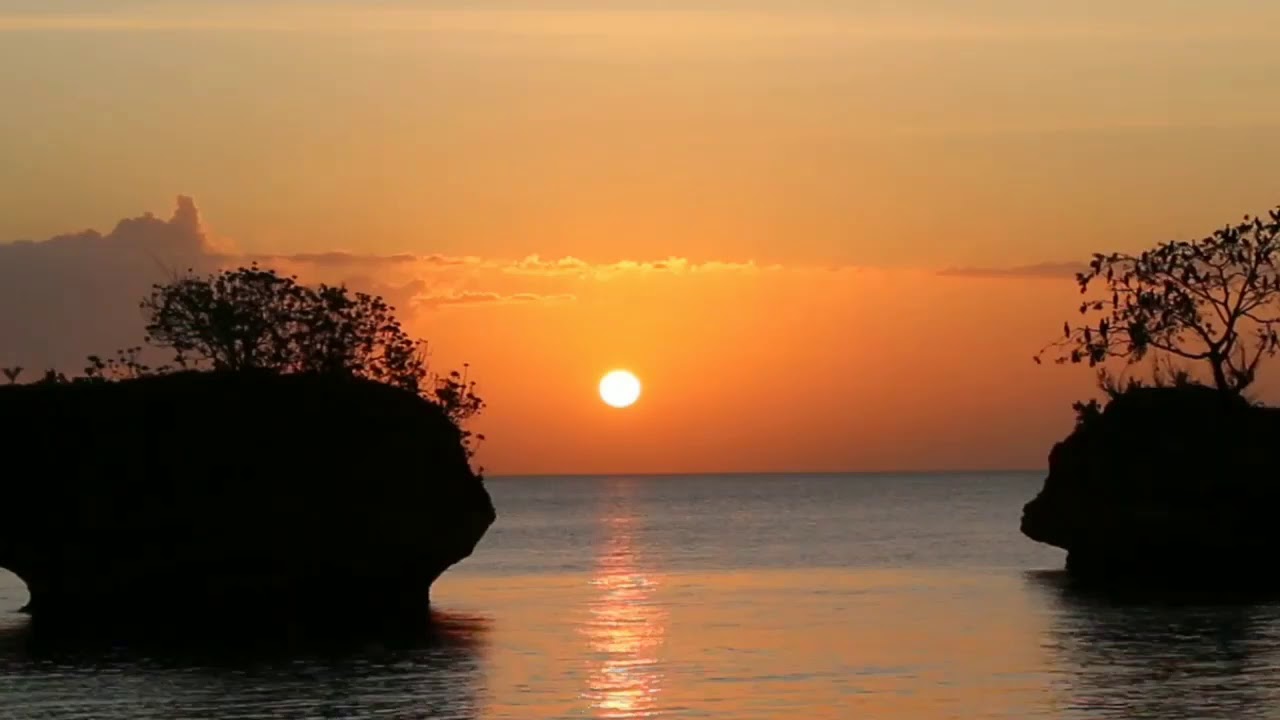 Musikalisasi puisi - Tentang janji senja - YouTube