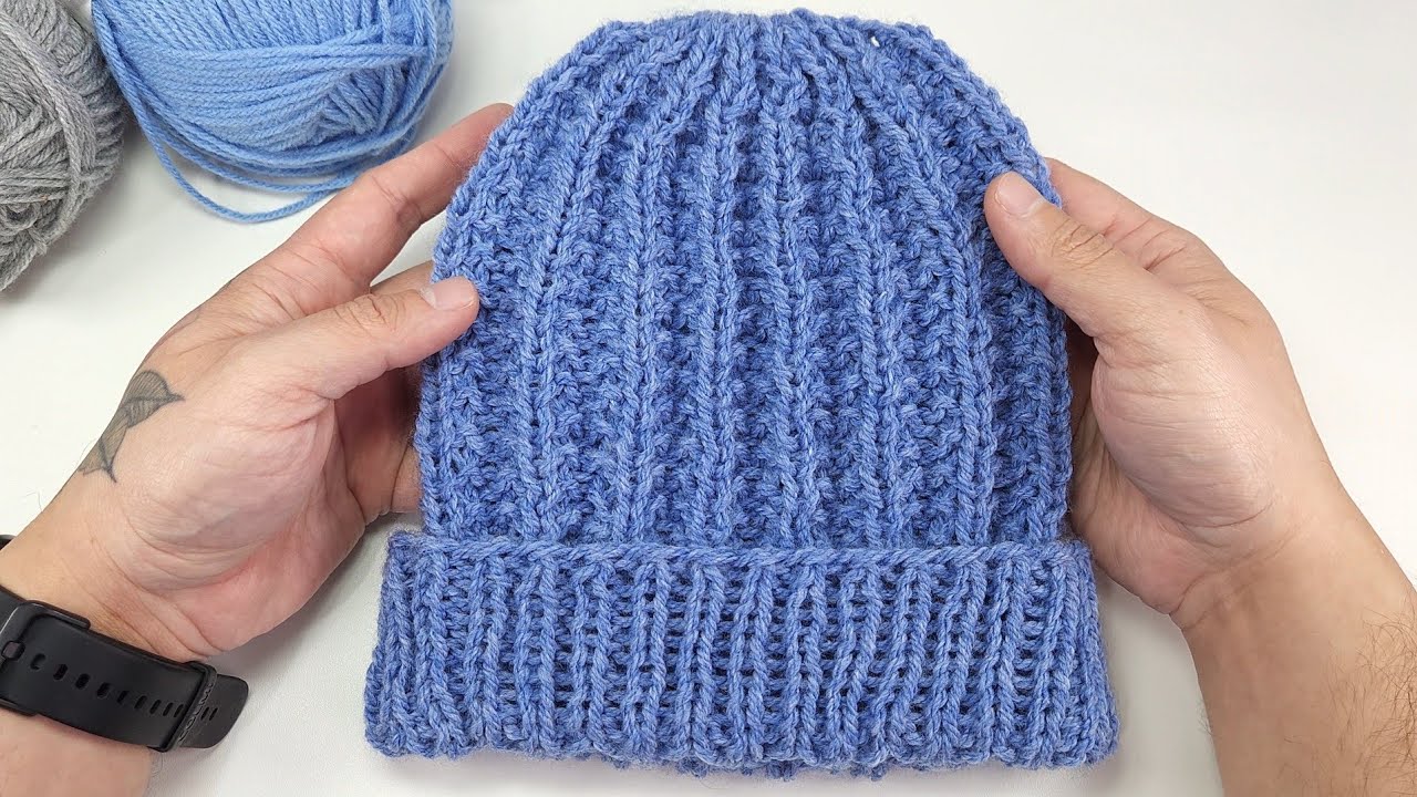 Вязаная шапка-бини унисекс на круговых спицах для начинающих