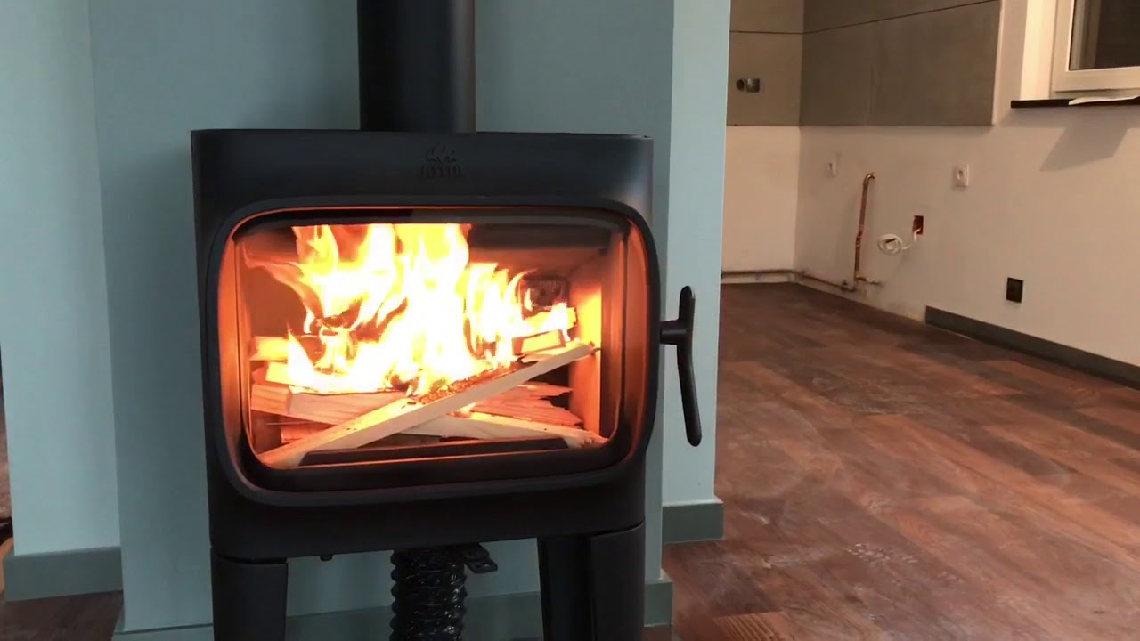 Jotul F 305 LL - YouTube