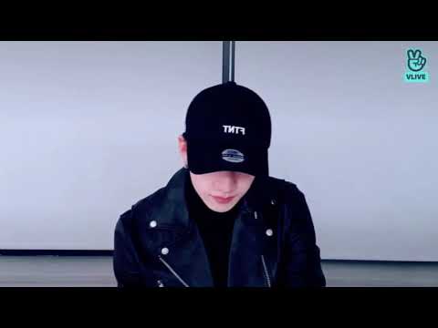 Stray Kids Bang Chan Singing Along To Dive In By Trey Songz Chan S Room