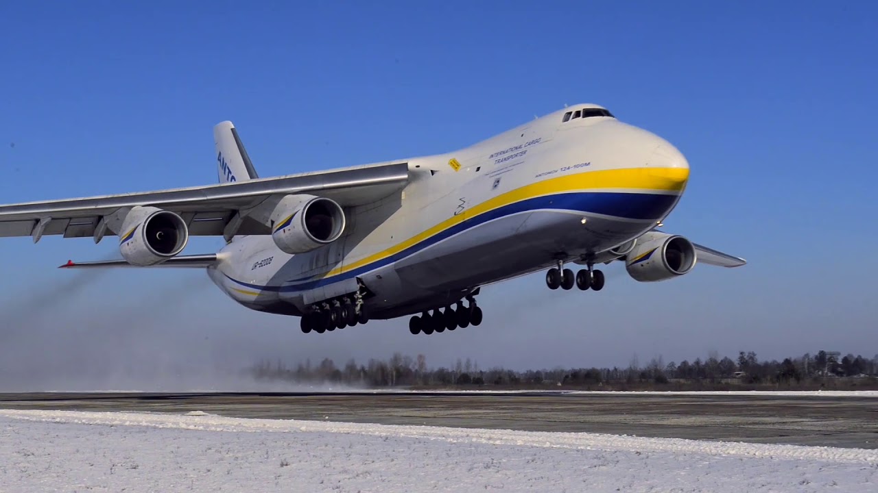 AN-124-100's take off and low-pass. - YouTube