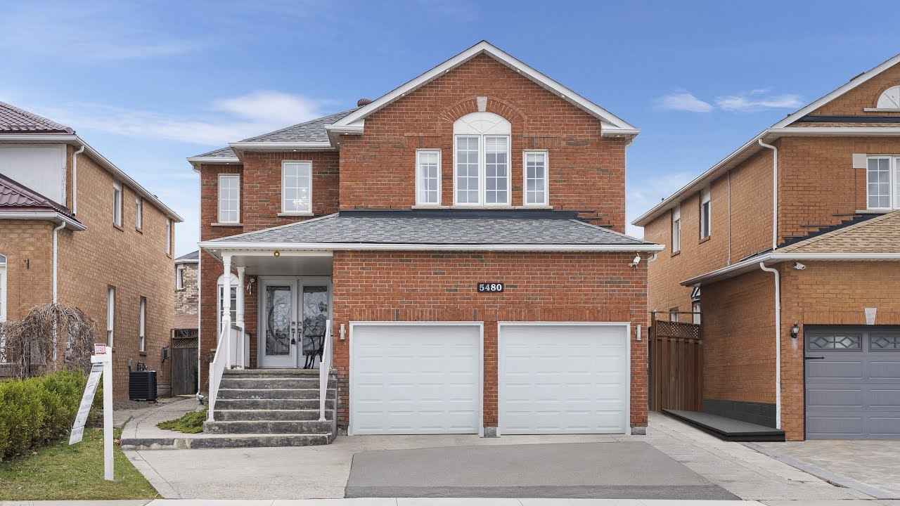 5480 Heatherleigh Ave. Mississauga 4 Beds + 2 Detached House For Sale