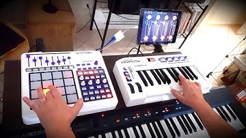 iPad com MIDI controllers Jam 10 HQ (Zé Osório)
