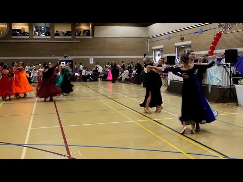 女性同士で踊る社交ダンス競技会　ワルツ編　春日部AKIダンスアカデミー｜社交ダンス｜草加