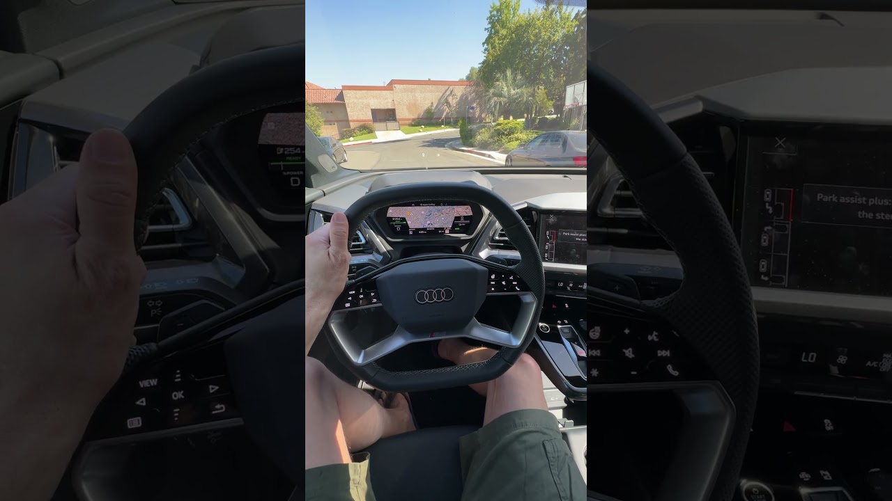 Автоматическая парковка в Audi Q4 e-tron 2024 года 