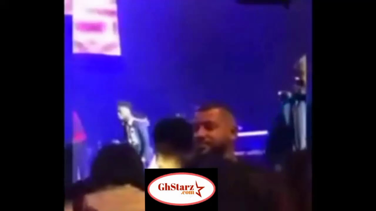 Kuami Eugen's energetic performance at Amakye Dede Concert - YouTube