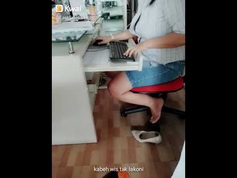 Ngintip Sekretaris