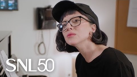 "Lady Gaga Hilariously Sings About the SNL Cast - A Tribute to Comedy Legends!"