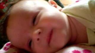 Bebe 2 Mois Et Demi Chantonne Avec Maman Youtube