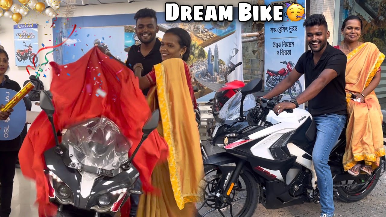 Finally Brand New Bajaj RS200 Ki Delivery With Mom💝