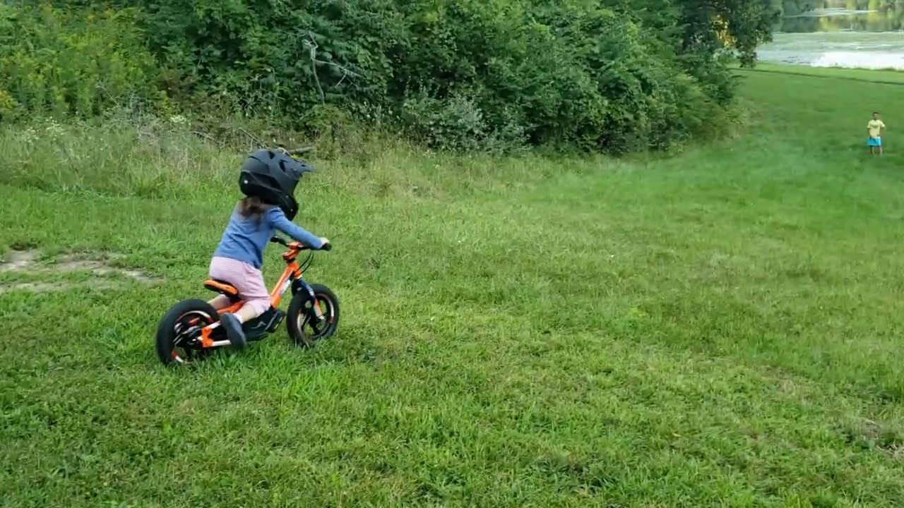 KTM 12EDRIVE STACYC! She's 3 years old and getting ready to race! 😊