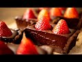 How to make Strawberry & Chocolate Ganache Tart Cake