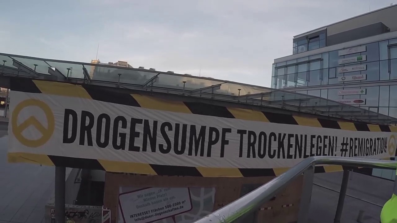 + Identitäre Bewegung Dresden + - YouTube