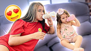 MINHA IRMÃZINHA CONTROLA MINHA VIDA POR 24 HORAS!