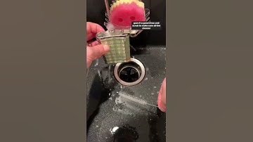 Cleaning up old flasks with denture tablets #shorts #cleaningtips