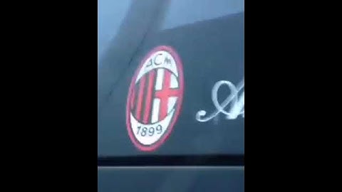 Quando Incontri il Pullman del Milan e Saluti i Giocatori con il Rombo della Tua Auto ❤️🖤