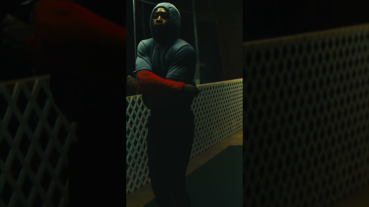 @keyshawndavis X @brianbomac This time last year ahead of the first DB3 HOMECOMING #757  #boxing