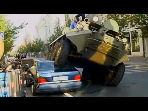 THIS AIN'T NO TANK! - Mafia II definitive edition