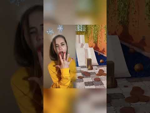 А как ты рассказываешь стихотворение?😂Подписывайся на мой инст: sahnova_alena_ там🔥