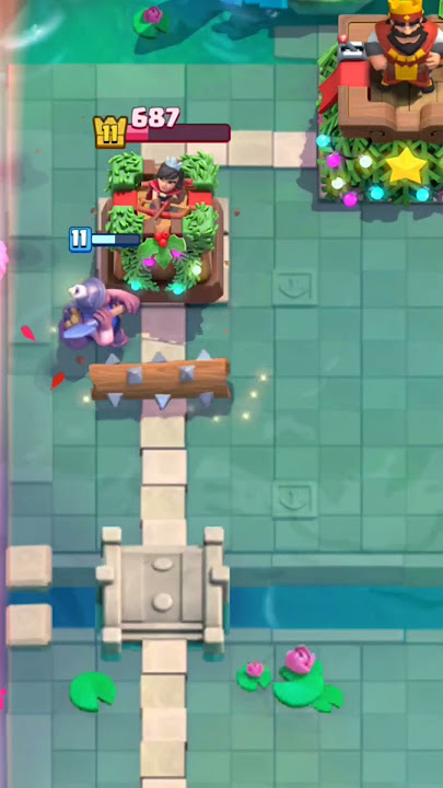 IQ1000😂🤣#game #royal #youtubeshorts #iq1000 #noob #clashroyale #clash #😂