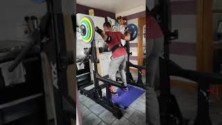 Squats 130kg 4x6 Reps (Last Set)