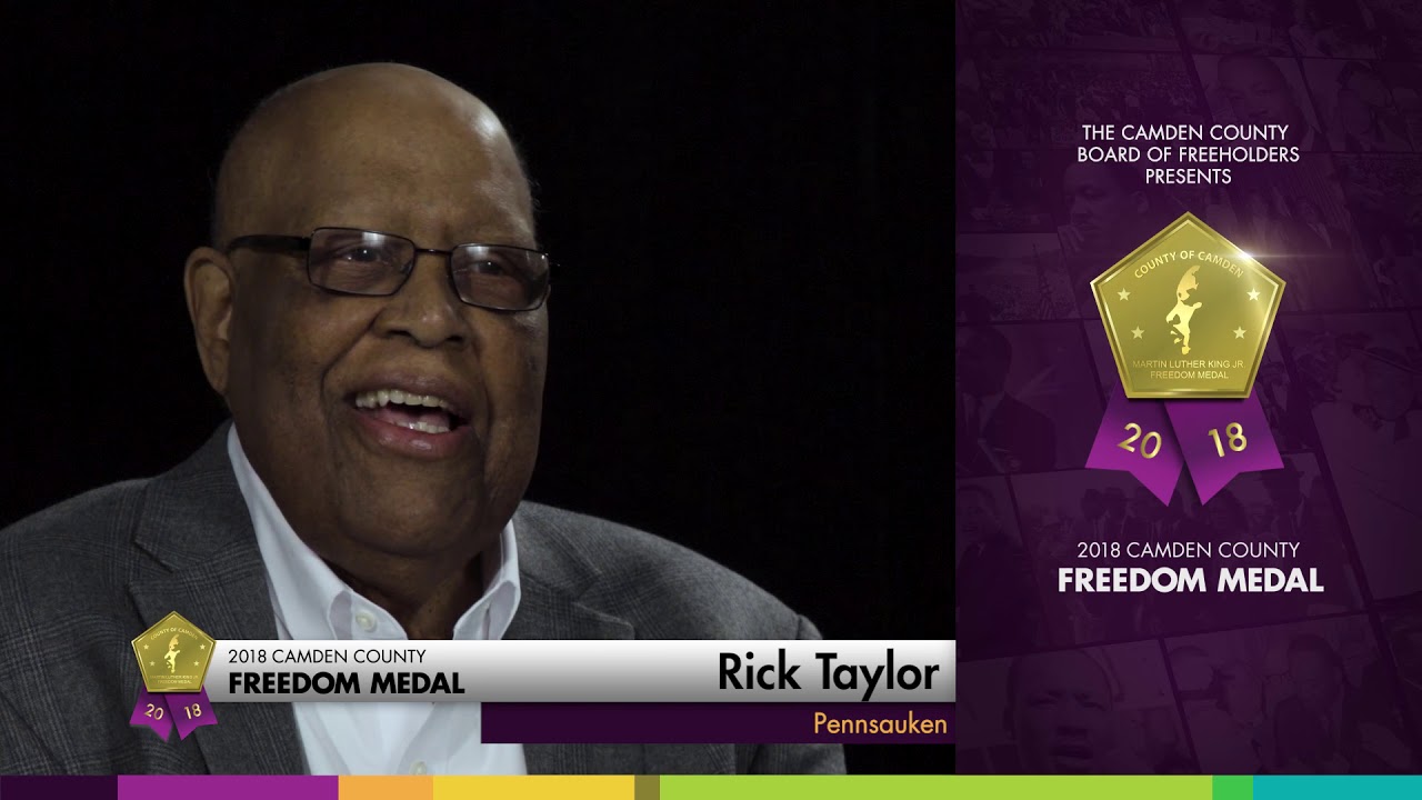 著名なカナダ出身Rick Taylor ブロンズ像 Rick Taylor, 2018 MLK Freedom Medal Winner | Camden County, NJ